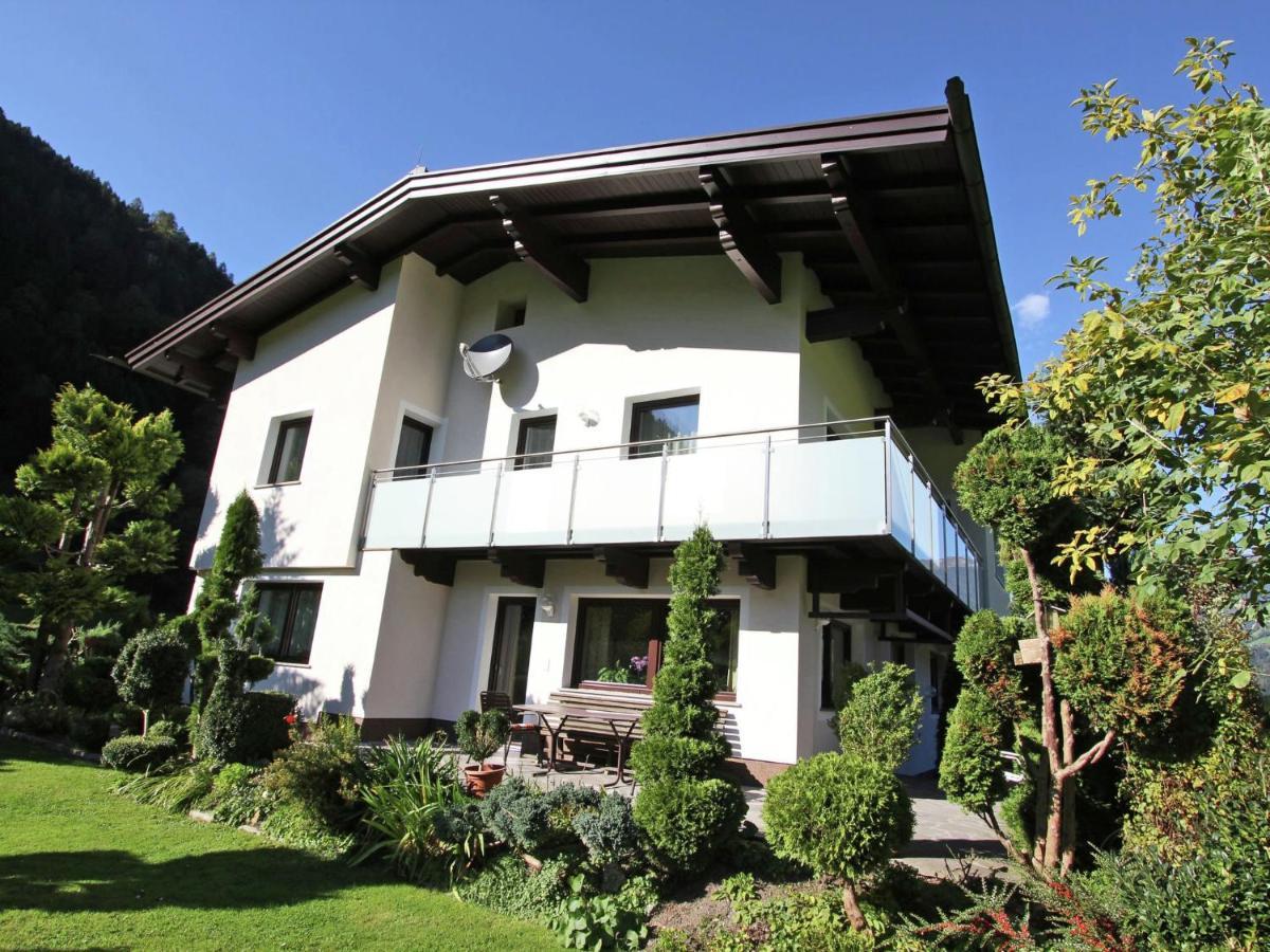 Cozy Apartment In Aschau Im Zillertal Near Ski Lift Eksteriør bilde