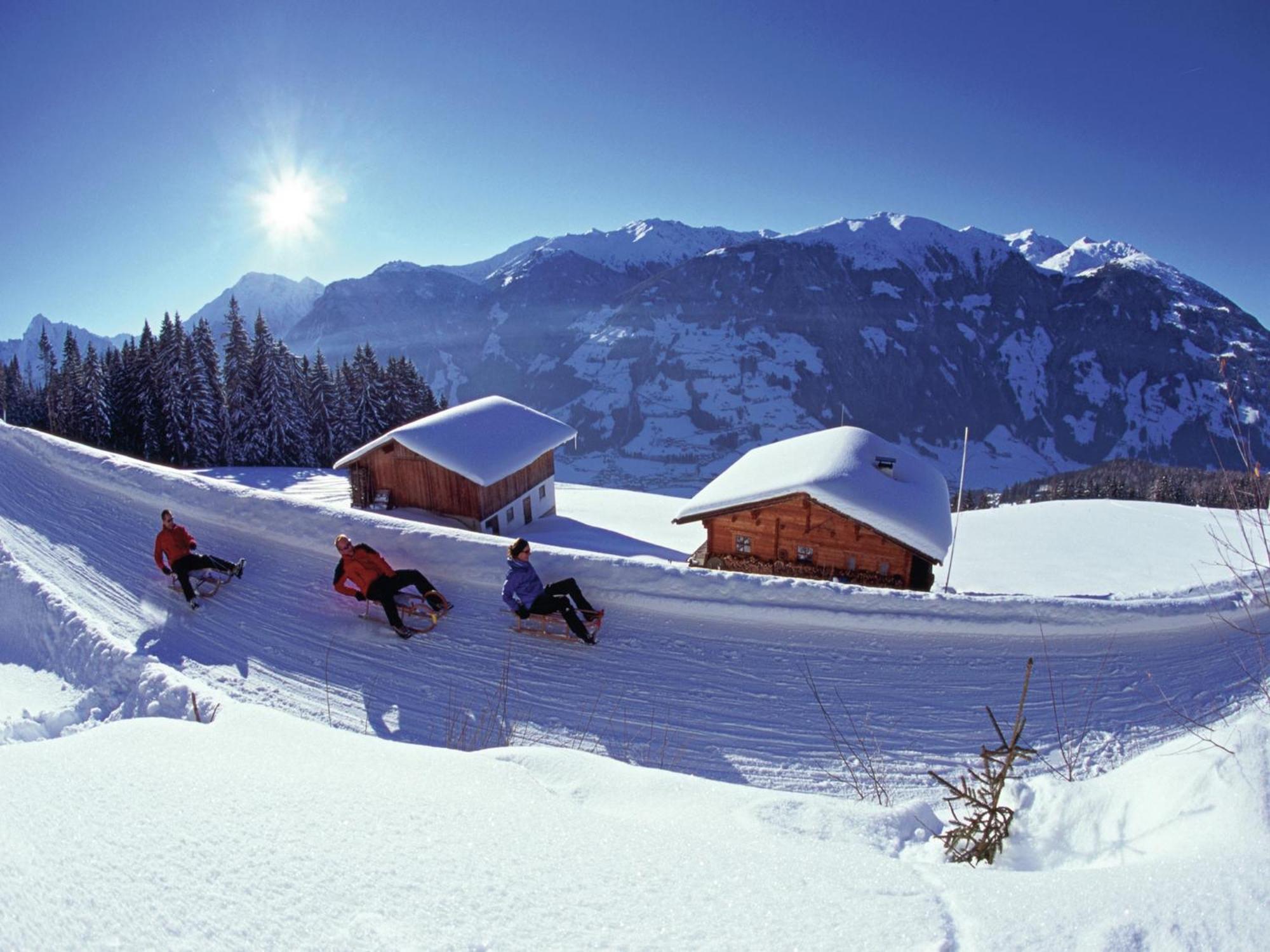 Cozy Apartment In Aschau Im Zillertal Near Ski Lift Eksteriør bilde